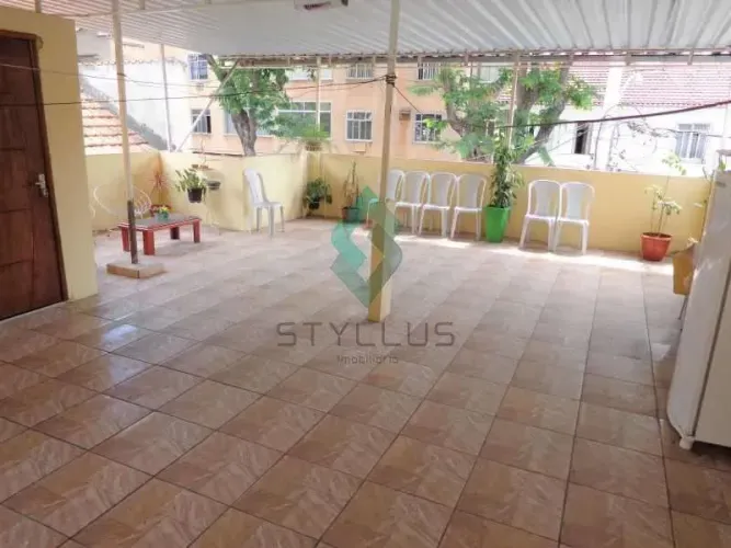 Casa de Rua com Terraço e Quintal em Engenho Novo! RO01X