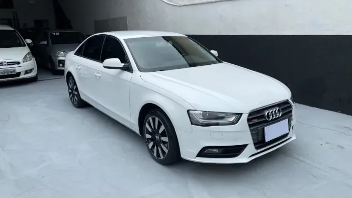 Audi A4 2.0 Avant 16V TFSI Quattro Stronic 2013