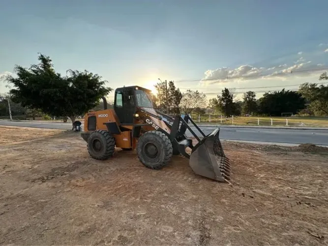 Pá Carregadeira Case W20G ano 2024