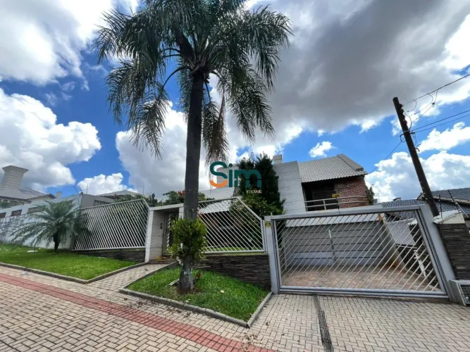Aluguel de Casa Residencial em Chapecó (Maria Goretti)  3 Quartos, Piscina e 2 Vagas