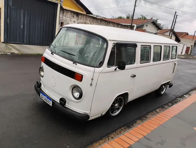 Volkswagen Kombi Standard/ Luxo/ Serie Prata 1993