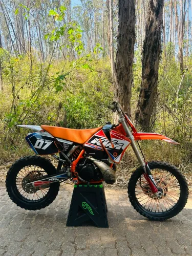 KTM 2T OPORTUNIDADE ÚNICA