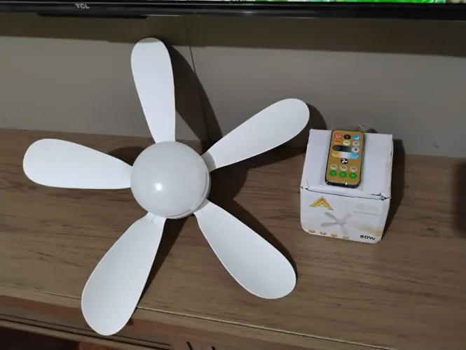 Ventilador Lâmpada LED 3 em 1 com Controle