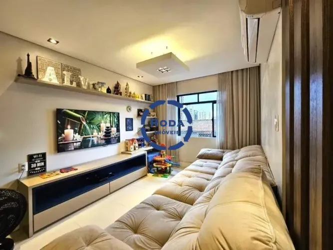 Apartamento reformado com 2 dormitórios e dependência na Aparecida