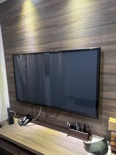 TELEVISÃO LG 60? POLEGADAS