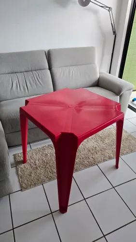Mesa de Plástico cor Vermelha 