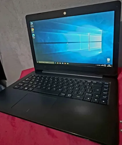 VENDO NOTEBOOK POSITIVO QUAD CORE 