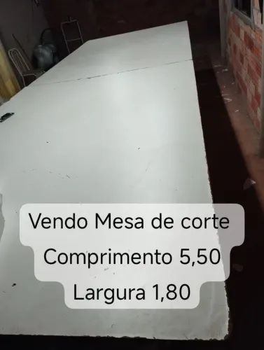 Vendo Mesa completa de corte de tecidos com carrinho de enfesto 5,50 compr,1,80 largura.