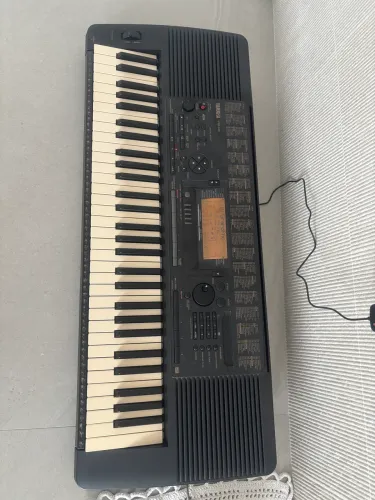 Teclado Yamaha PSR-520