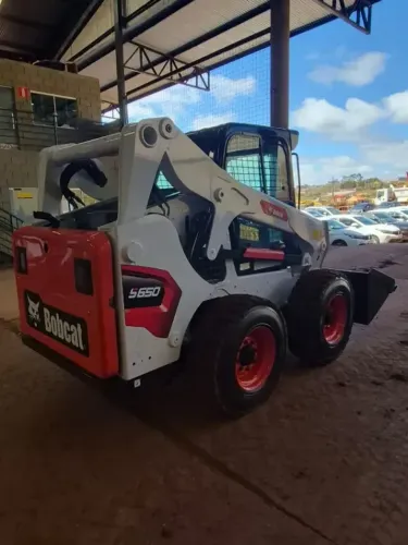 MINICARREGADEIRA BOBCAT S650