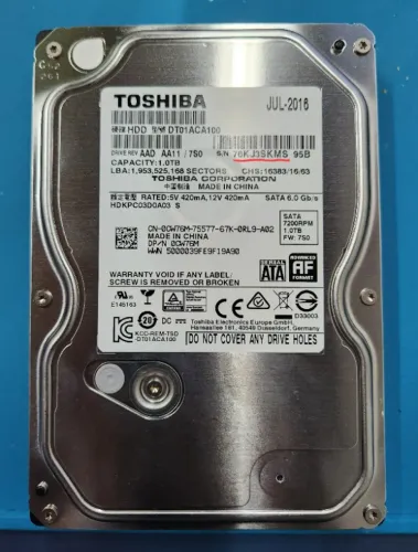 HD TOSHIBA de 1 TB de 3,5". Excelente para armazenar jogos e arquivos. "STATUS SAUDÁVEL"