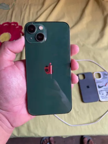 iPhone 13