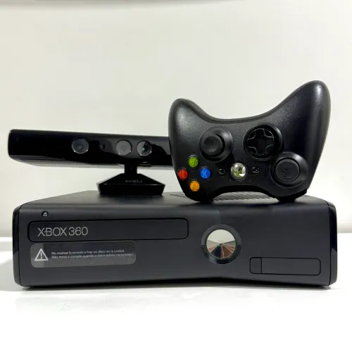 Xbox 360 Slim 250GB + Kinect + Controle Original