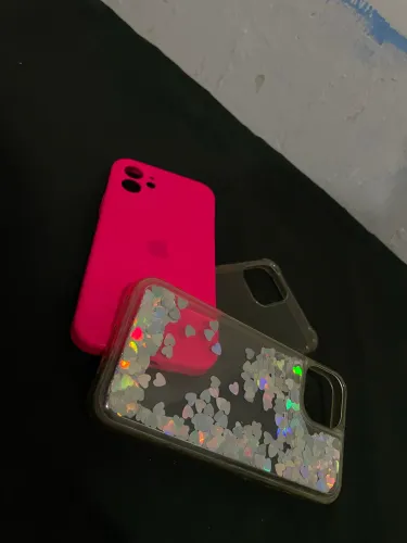 3 Capas para iPhone 12 - Usada, Bem Conservada e Pronta para Uso