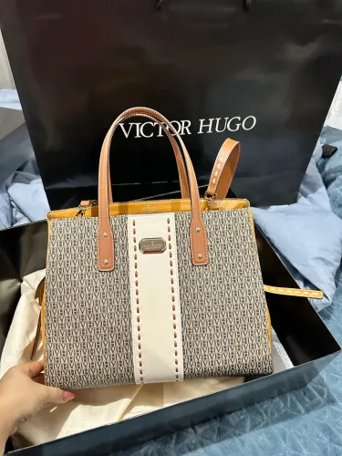 Bolsa Victor Hugo Babila
