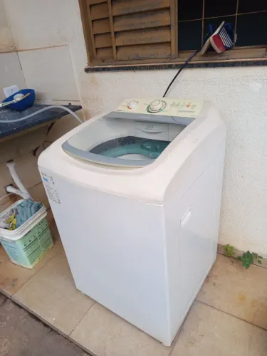 Vendo máquina de lavar usada- em ótimo estado 