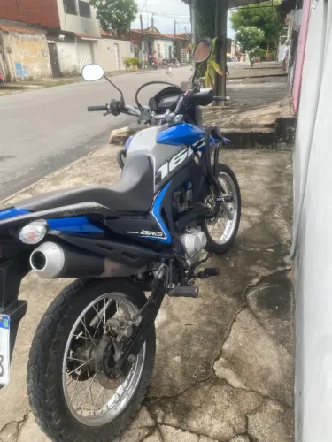 Vendo essa bros estado de nova troquei o painel dela com 60 mil km a um mês atrás