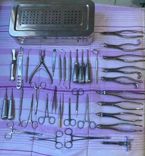 Caixa de cirurgia odontológica