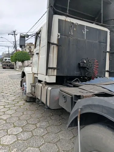 Vendo VOLVO NL 340 ano 94 bom preço