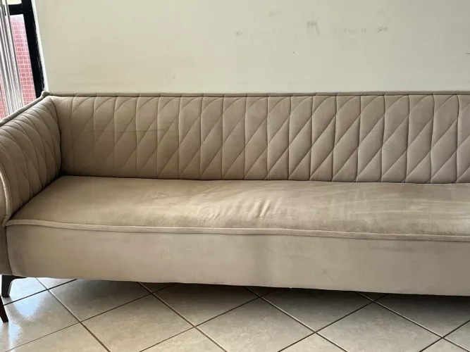 Vendo sofá elegante pra sua sala de estar 1500,00 reais