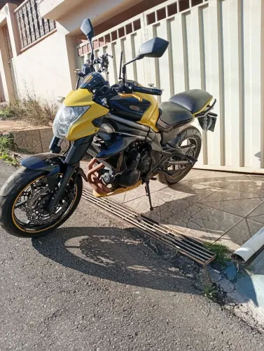 Moto novinha