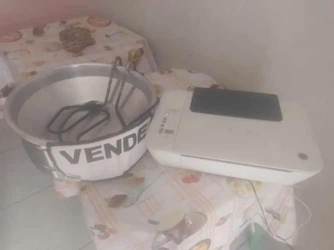 Máquina de batatinha frita e máquina de Xerox