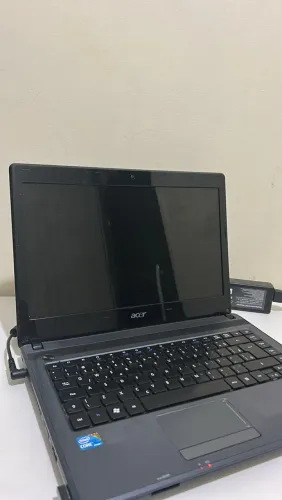 Notebook Acer Aspire 4739 - Intel Core i3