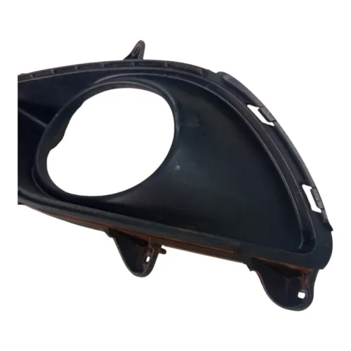 Moldura Farol Milha Direito Renault Sandero 2011 2012