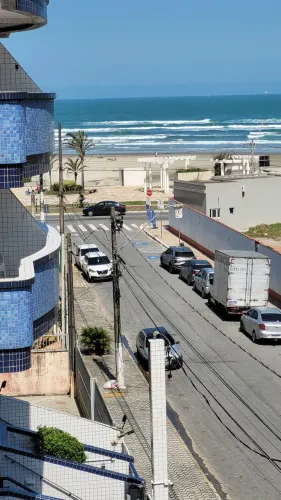 2 dorm. 50 metros do mar, Frente rua, 299 mil, Tupi, Praia 