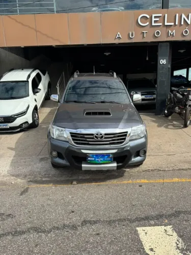 Toyota Hilux CD SRV D4-d 4X4 3.0 TDI Diesel AUT 2013