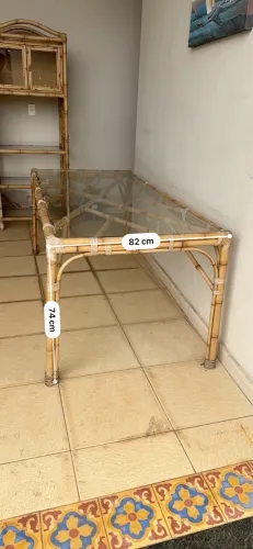 Mesa de bambu natural e 8 cadeiras