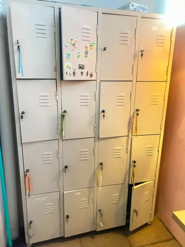 Armário Guarda Volume Aço 16 Portas