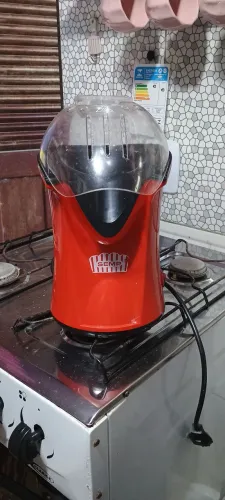 Pipoqueira e cafeteira