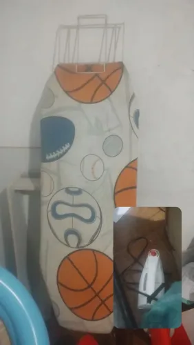 Ferro e passadeira de roupa