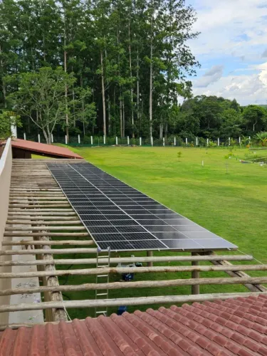 Energia solar (instalação de placas de energia fotovoltaicas)