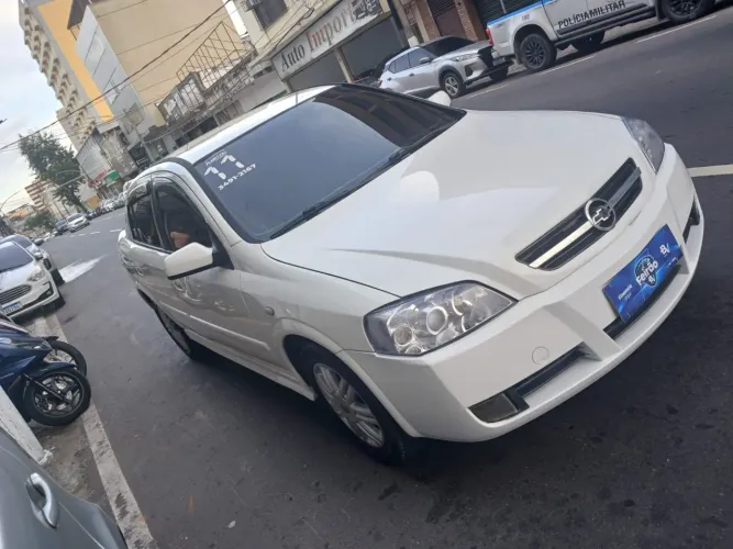 Chevrolet Astra Sed. Advant. 2.0 8V MPFI Flexp. 4P 2011