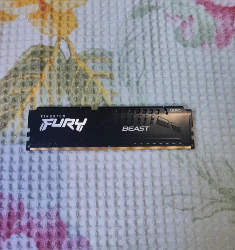 Memória DDR5 8GB 5600Mhz - CL36 Kingston Fury Beast - ENVIO RÁPIDO
