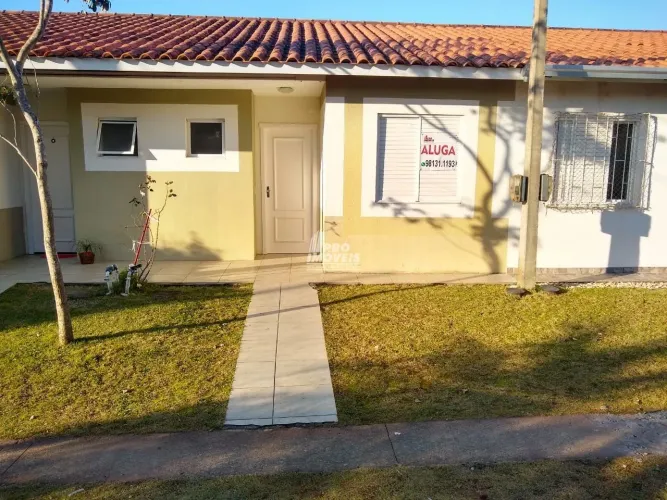 Casa em Condomínio Fechado
