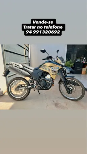 Vendo Moto Lander. Ótima conservação