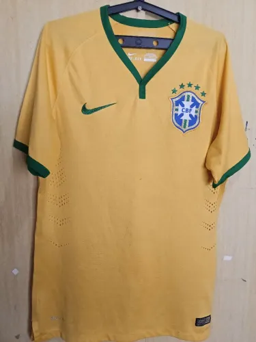 Camisa da seleção brasileira tamanho M original