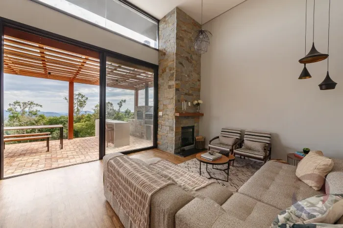 Casa de 225m² com 2 suítes em Rancho Queimado