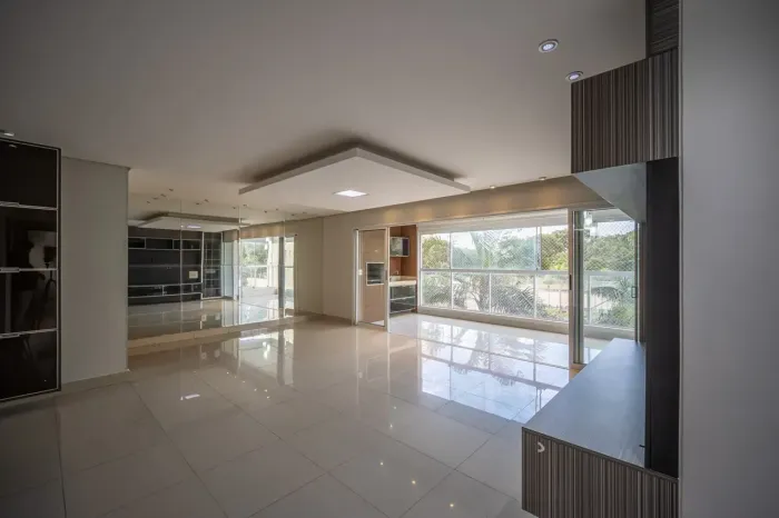 Apartamento no Flamboyant Parc com 3 suites