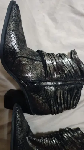 Bota de couro 36
