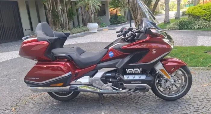 HONDA GL 1800 TOUR GOLD WING 2023.  BAIXOU O VALOR PARA VENDA !!!!