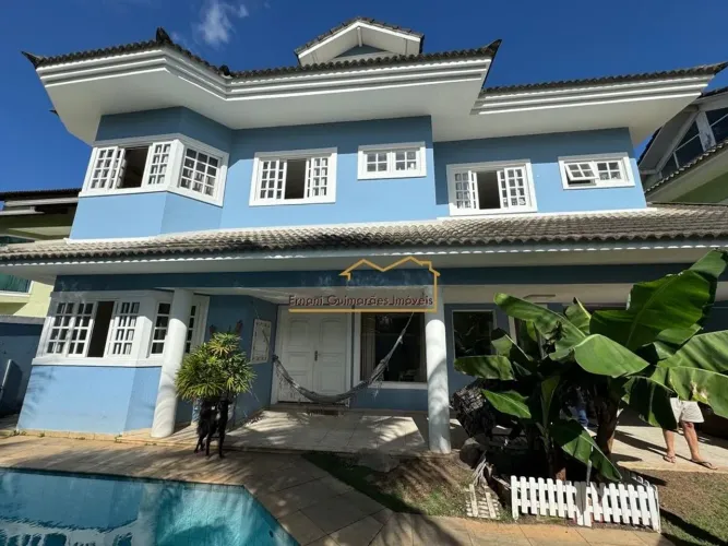Casa no condomínio maramar