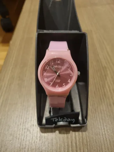Relógio Tekday 653920, rosa claro. Novo, ainda na embalagem.