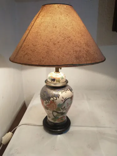Abajur Antigo Satsuma Japonês Em Ânfora - Pintado À Mão (Déc. 50/70)