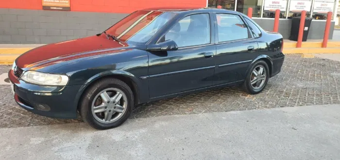 Chevrolet Vectra CD 2.2 16V / 2.0 16V Mec./aut. 2001