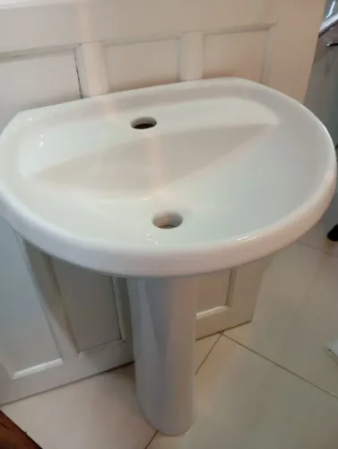 Pia para banheiro deca