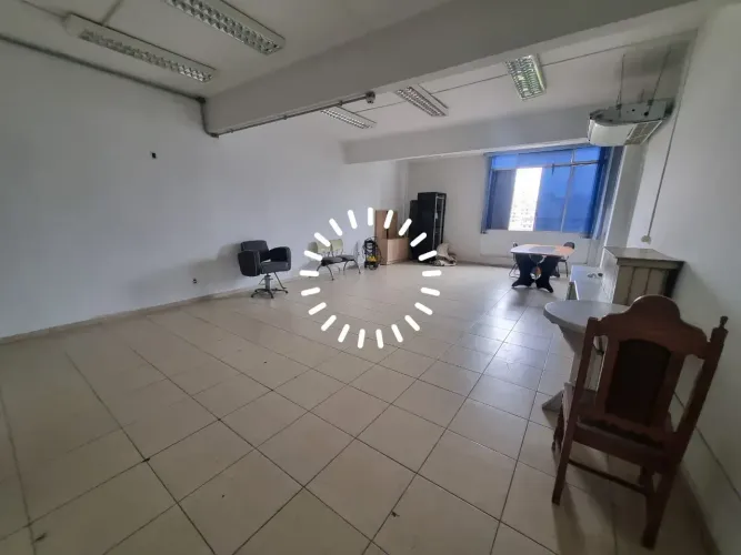SALA 76m², AV da LIBERDADE. apenas 4minutos do Metrô São Joaquim, Vão Livre